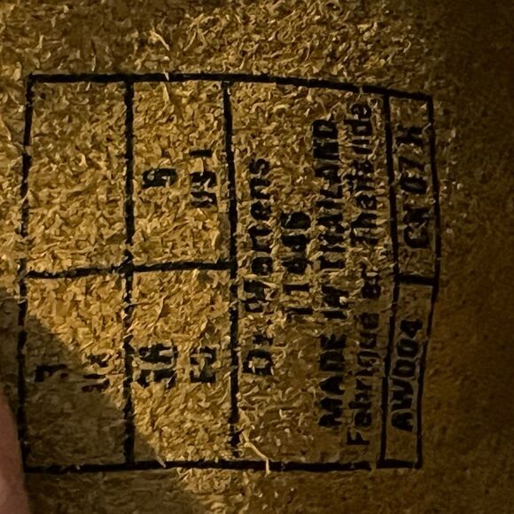 🎉HP🎉 EUC Rare Vintage Dr. Martens Boots - Picture 14 of 16